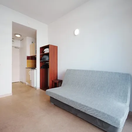 Saint Clair N112 St2 Apartment